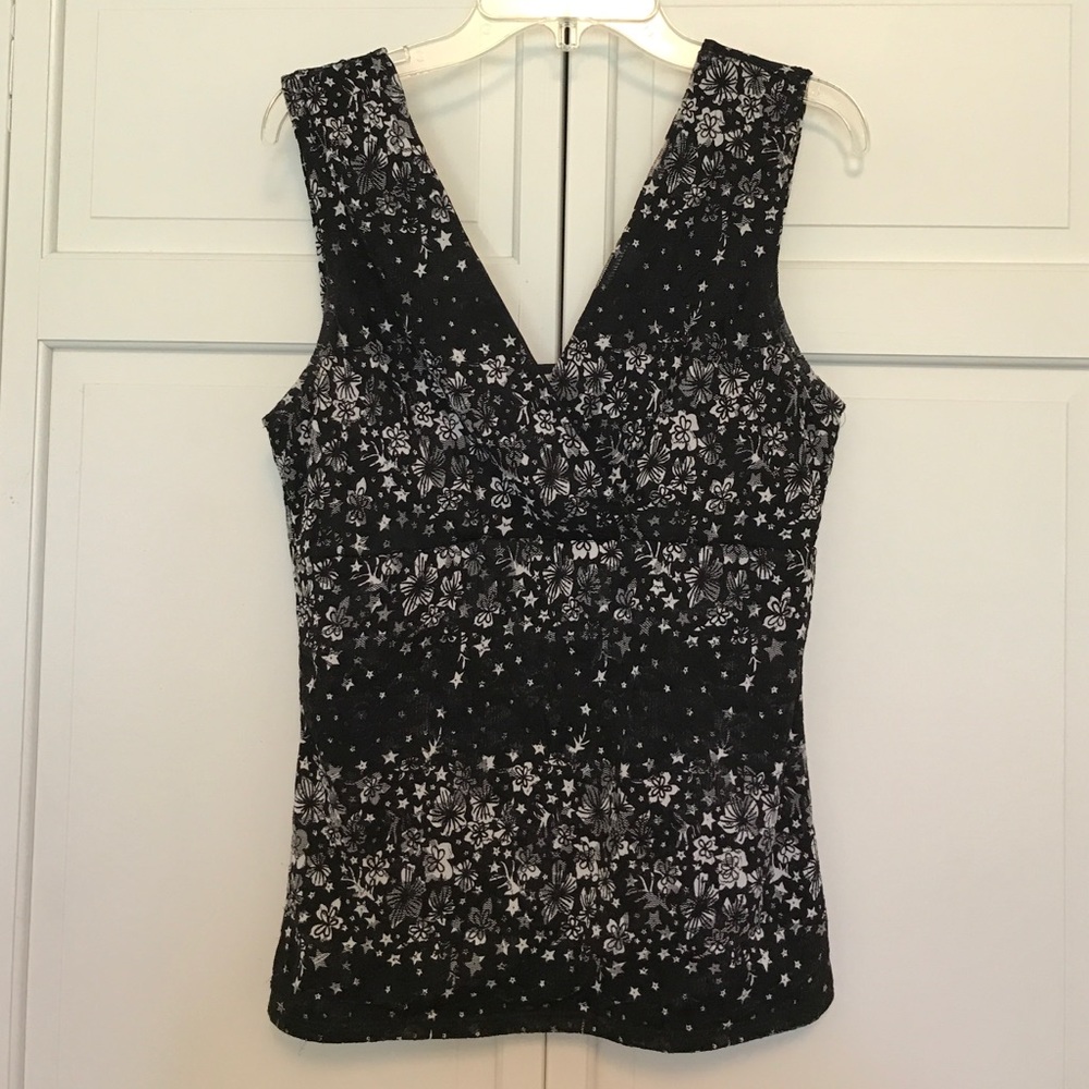 White House|Black Market Top